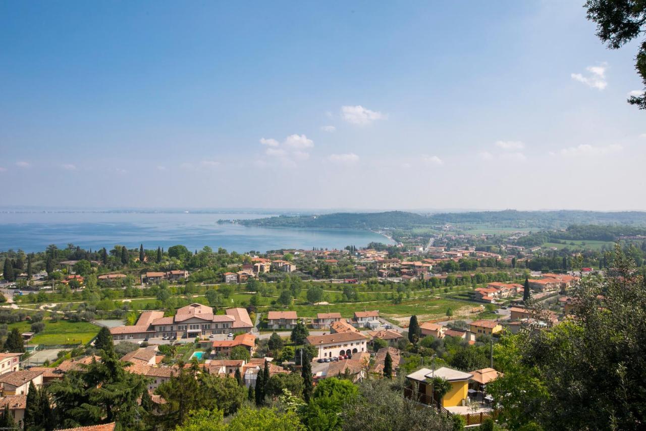 Rivoltella Apt With Pool 600M From Lake - Happy Rentals ديسينسانو ديل غاردا المظهر الخارجي الصورة
